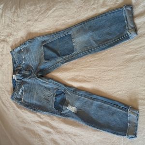 Distressed skinny jeans